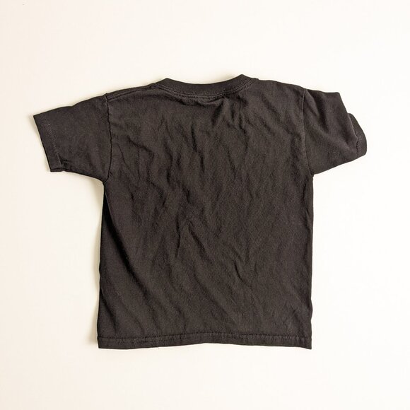 Princess Leia "Resist" shirt by  BobaFettishTs Girls 5t GUC - Picture 3 of 4